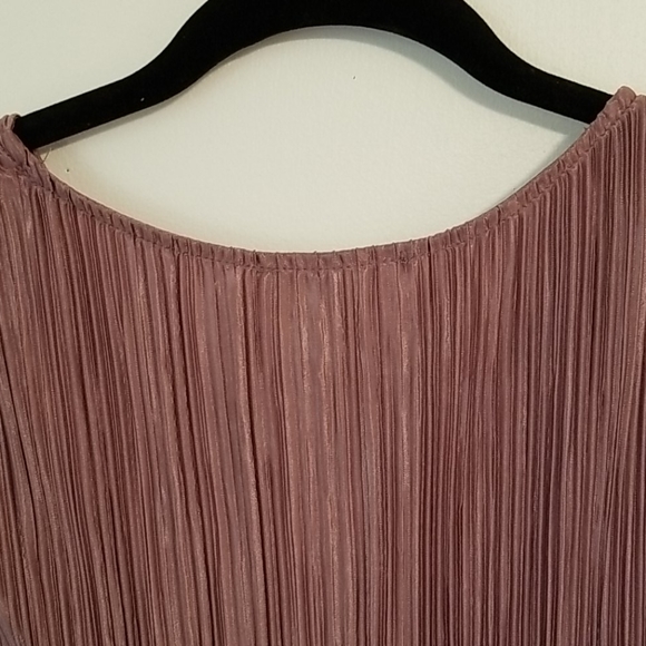 Everleigh Dusty Mauve Pleated Sleeveless Top in XL - Picture 8 of 9